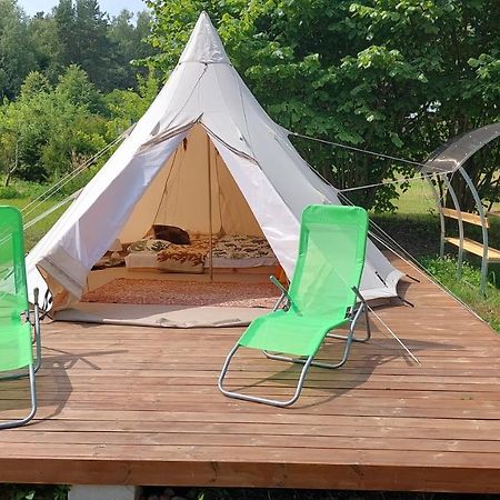 Glamping Fluffy Horns - Glempings Pukainie Ragi Hotel Plienciems Exterior photo