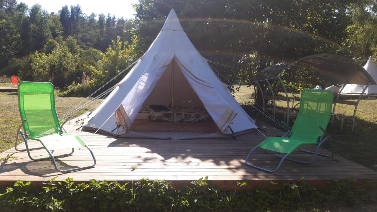 Glamping Fluffy Horns - Glempings Pukainie Ragi Hotel Plienciems Exterior photo