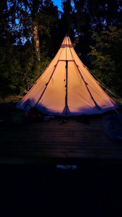 Glamping Fluffy Horns - Glempings Pukainie Ragi Hotel Plienciems Exterior photo
